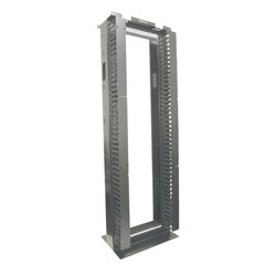 Rack de Aluminio System de 7ft x 19in, 45UR, Con organizadores verticales, conexión de tierra y accesorios de montaje