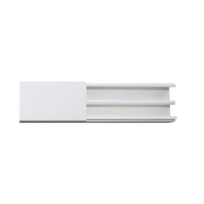 Canaleta en color blanco de PVC auto extinguible, 35 x 17, tramo de 2.5m (5301-01250)